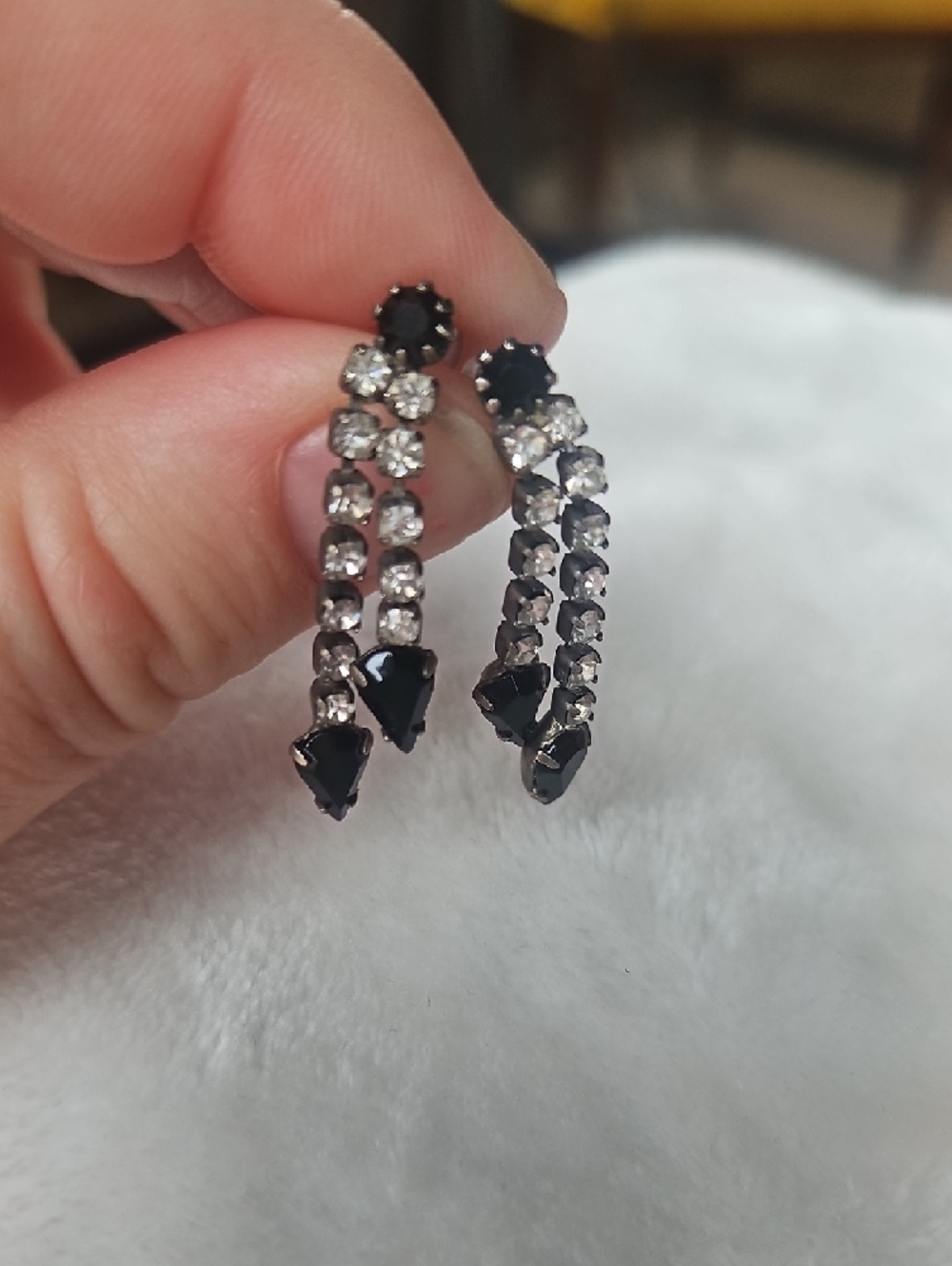 Elegant Black Crystal Drop Earrings - Women Jewelry